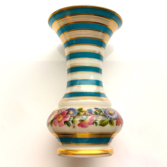 Vintage Other - ❌SOLD❌ VINTAGE floral vase 💐